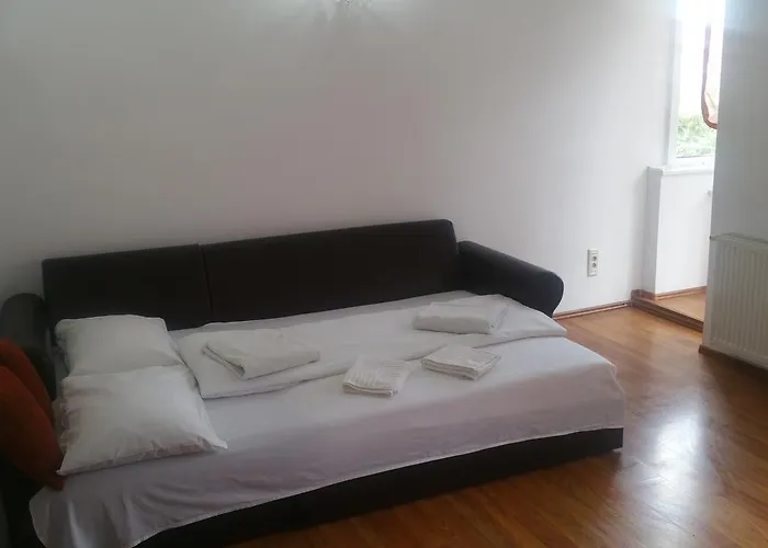 M&F Apartament Jepilor